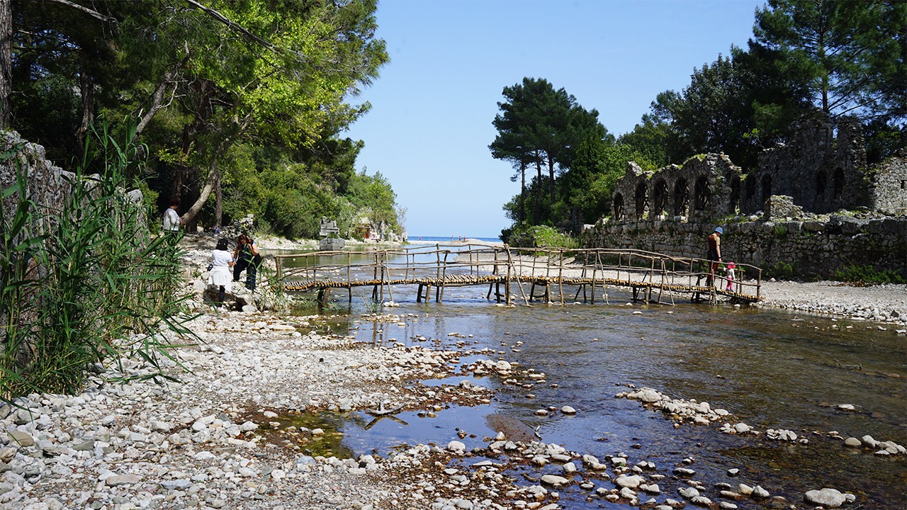 Olimpos Ören yeri tahta köprü